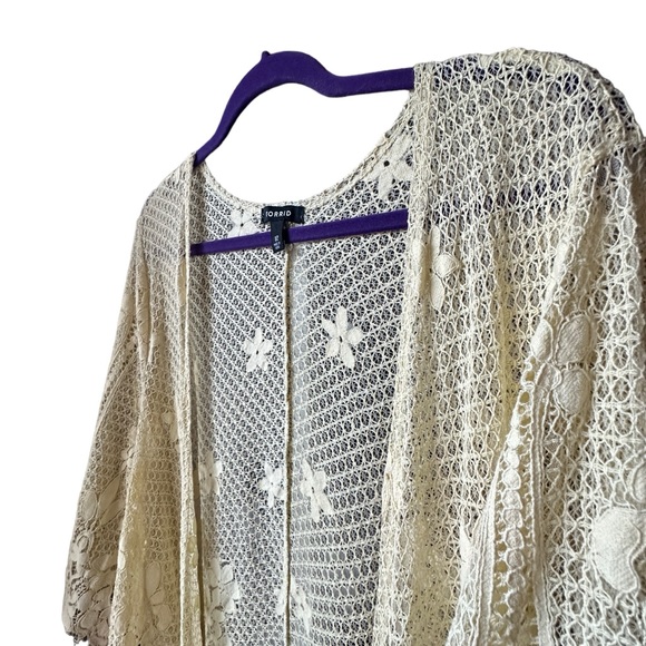 NWOT Torrid Scalloped Lace Muted Yellow / Cream Romantic and Airy Kimono Siz 1/2 - Picture 8 of 10